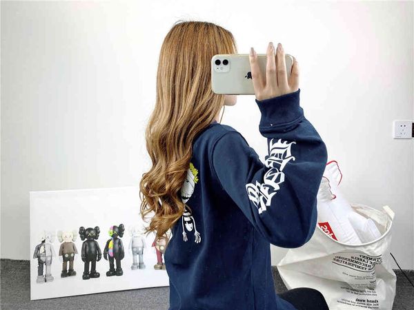 chrome/heartsm.s.chao crosin ch doodle navy blue men's new and women's long sleeve sports pullover round neck sweater, Black
chrome/heartsm.s.chao crosin ch doodle navy blue men's new and women's long sleeve sports pullover round neck sweater, Black