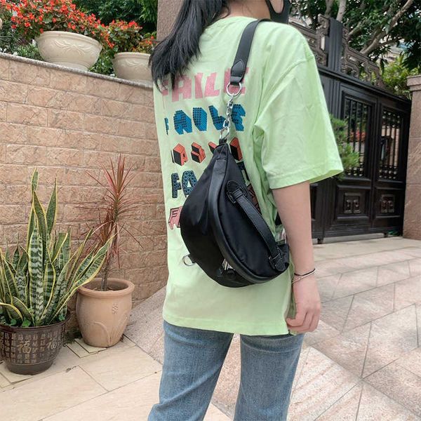 cht 2021 oxford cloth with cowhide msenger versatile waist shoulder bag fashion women's bag
cht 2021 oxford cloth with cowhide msenger versatile waist shoulder bag fashion women's bag
