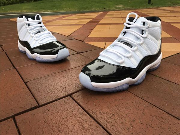 original version black white jumpman 11 basketball shoes real carbon fiber 11s fashion designer sneakers outdoor trainers
original version black white jumpman 11 basketball shoes real carbon fiber 11s fashion designer sneakers outdoor trainers