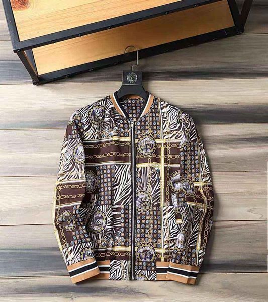 2021 autumn and winter new tide models men's clothing embroidered crown small bee dark flower medal jacket slim zipper jacket, Black;brown
2021 autumn and winter new tide models men's clothing embroidered crown small bee dark flower medal jacket slim zipper jacket, Black;brown