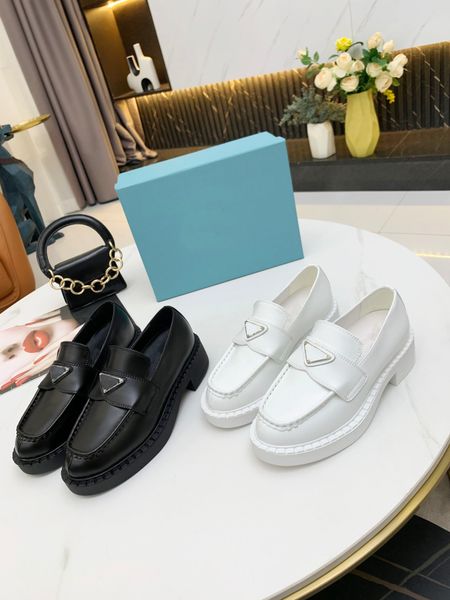2021 luxury designer women casual shoes retro shiny leather loafers zigzag embossed rubber welt 5 cm integrated sole upper strap fashion wit, Black
2021 luxury designer women casual shoes retro shiny leather loafers zigzag embossed rubber welt 5 cm integrated sole upper strap fashion wit, Black
