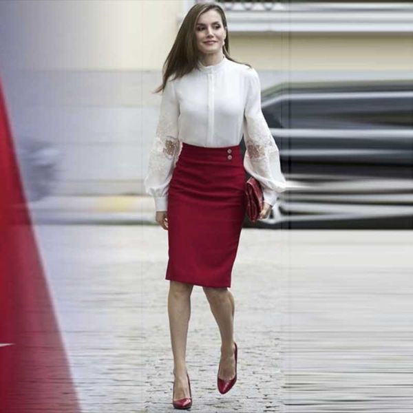 two piece dress queen letizia spain princess formal attire 2021 women's suit white lace long sleeve shirt red half skirt 2 pieceset
two piece dress queen letizia spain princess formal attire 2021 women's suit white lace long sleeve shirt red half skirt 2 pieceset