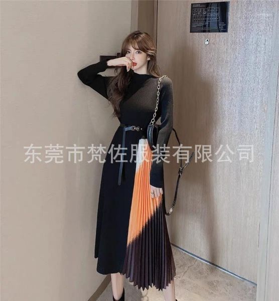 the elegant knitting splicing gradient pleated cultivate morality posed show thin dress waist, Black;gray
the elegant knitting splicing gradient pleated cultivate morality posed show thin dress waist, Black;gray