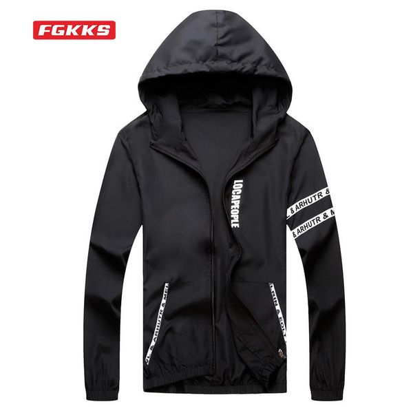 fashion summer beach entertainment sunscreen jacket outdoor sports riding thin hooded men's brand outwear jackets, Black;brown
fashion summer beach entertainment sunscreen jacket outdoor sports riding thin hooded men's brand outwear jackets, Black;brown