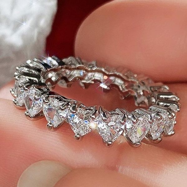 wedding rings huitan romantic bands for lady elegant female delicate design heart shape crystal fashionable women aesthetic jewelry, Slivery;golden
wedding rings huitan romantic bands for lady elegant female delicate design heart shape crystal fashionable women aesthetic jewelry, Slivery;golden