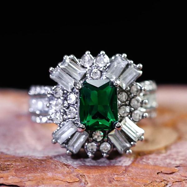 wedding rings vintage green stone engagement for women classic luxury jewelry pave crystal ring whole sale gift e3m030, Slivery;golden
wedding rings vintage green stone engagement for women classic luxury jewelry pave crystal ring whole sale gift e3m030, Slivery;golden