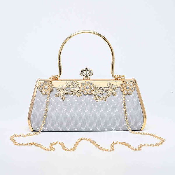 main promotion dinner bag women's one shoulder hand evening diamond inlaid messenger chain party
main promotion dinner bag women's one shoulder hand evening diamond inlaid messenger chain party