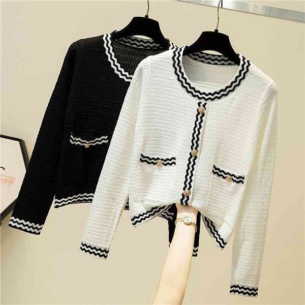 women korean sweater spring autumn vintage gold button elegant pullover ladies loose stripe casual knitted 210602, White;black
women korean sweater spring autumn vintage gold button elegant pullover ladies loose stripe casual knitted 210602, White;black