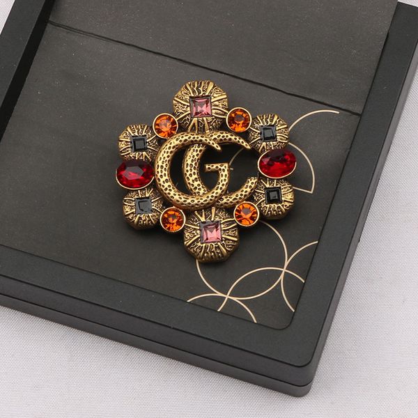 famous design gold g brand luxurys desinger brooch vintage women rhinestone letter brooches suit pin fashion jewelry clothing decoration acc, Gray
famous design gold g brand luxurys desinger brooch vintage women rhinestone letter brooches suit pin fashion jewelry clothing decoration acc, Gray