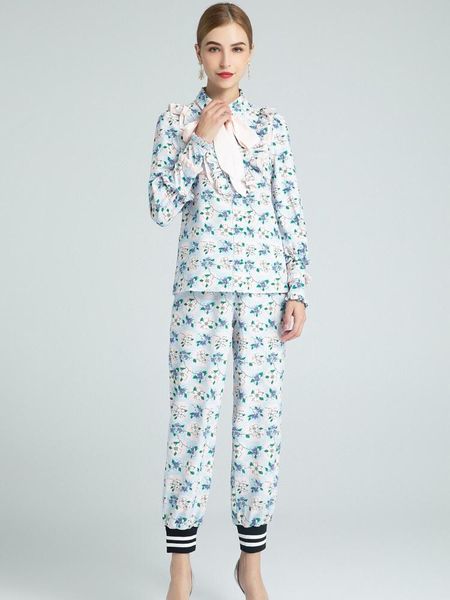 women's tracksuits summer ruffled lapel blue floral long sleeve sleeves threaded trousers suit 2 piece women 2021, Gray
women's tracksuits summer ruffled lapel blue floral long sleeve sleeves threaded trousers suit 2 piece women 2021, Gray