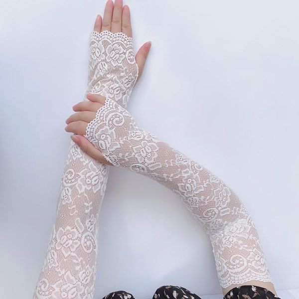 five fingers gloves summer sunscreen arm sleeve for women lace fake sleeves hollow floral hand wrist cuffs, Blue;gray
five fingers gloves summer sunscreen arm sleeve for women lace fake sleeves hollow floral hand wrist cuffs, Blue;gray