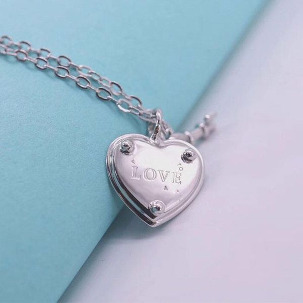pendant necklaces high jewelry 1:1 real 925 logo tif heart-shaped lock necklace fashion brand personalization for women, Silver
pendant necklaces high jewelry 1:1 real 925 logo tif heart-shaped lock necklace fashion brand personalization for women, Silver