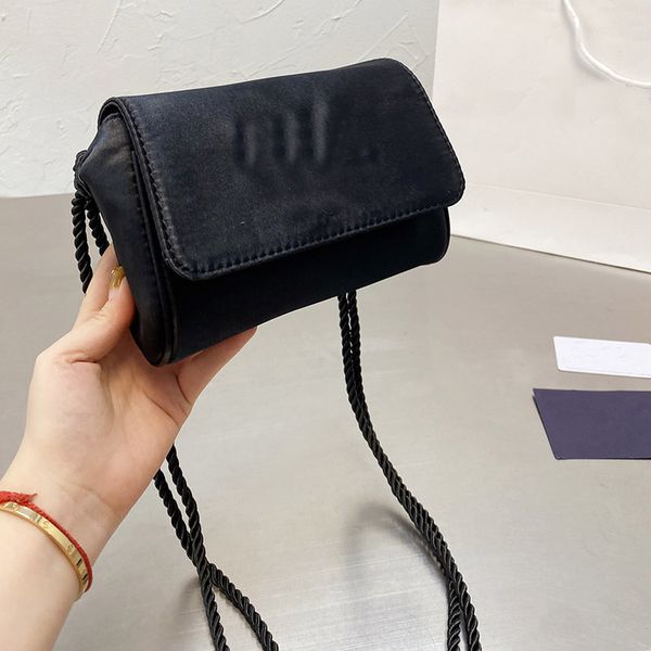 designer fashion women shoulder bag luxury crossbody handbag nylon handbags artwork purse wallet coin holder cross body
designer fashion women shoulder bag luxury crossbody handbag nylon handbags artwork purse wallet coin holder cross body