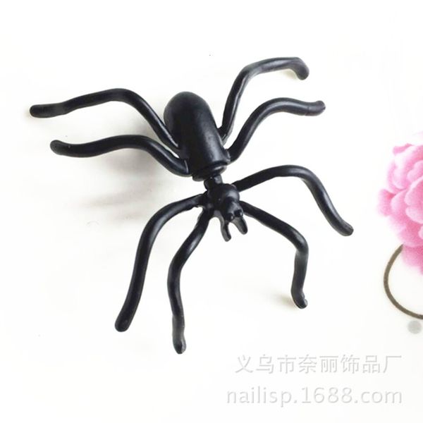 version of animal black rear puncture earrings for women
version of animal black rear puncture earrings for women