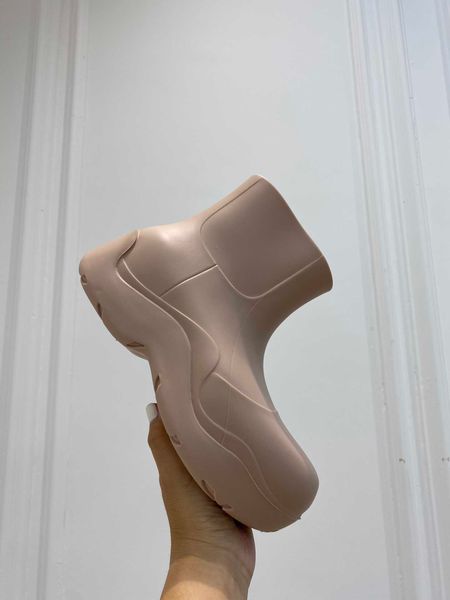 2021 luxury women's boots candy color rubber waterproof shoes women's walking ankle rain leisure thick sole short heel puddle 35-3, Black
2021 luxury women's boots candy color rubber waterproof shoes women's walking ankle rain leisure thick sole short heel puddle 35-3, Black