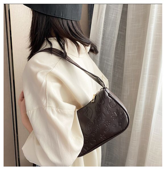 solid color women pu leather shoulder bag casual cartoon printing female underarm bags fashion ladies clutch purse handbag hobos
solid color women pu leather shoulder bag casual cartoon printing female underarm bags fashion ladies clutch purse handbag hobos