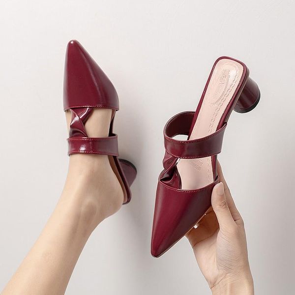 style women's sandals in summer 2021 pointed middle heel slippers fashionable go out party, Black
style women's sandals in summer 2021 pointed middle heel slippers fashionable go out party, Black