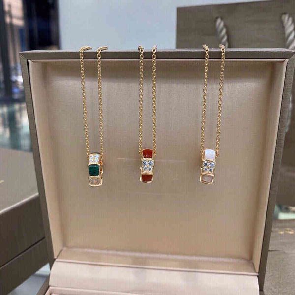 baojia s925 sterling silver snake bone necklace white fritillaria red agate plated 18k gold light luxury
baojia s925 sterling silver snake bone necklace white fritillaria red agate plated 18k gold light luxury