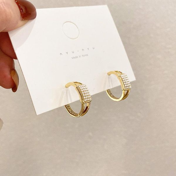 hoop & huggie temperament c shape simulated pearl earrings for women gold color metal geometrical party wedding jewelry, Golden;silver
hoop & huggie temperament c shape simulated pearl earrings for women gold color metal geometrical party wedding jewelry, Golden;silver