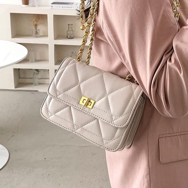 niche design diamond chain bag female 2021 fashion messenger square shoulder underarm dual-use bags
niche design diamond chain bag female 2021 fashion messenger square shoulder underarm dual-use bags