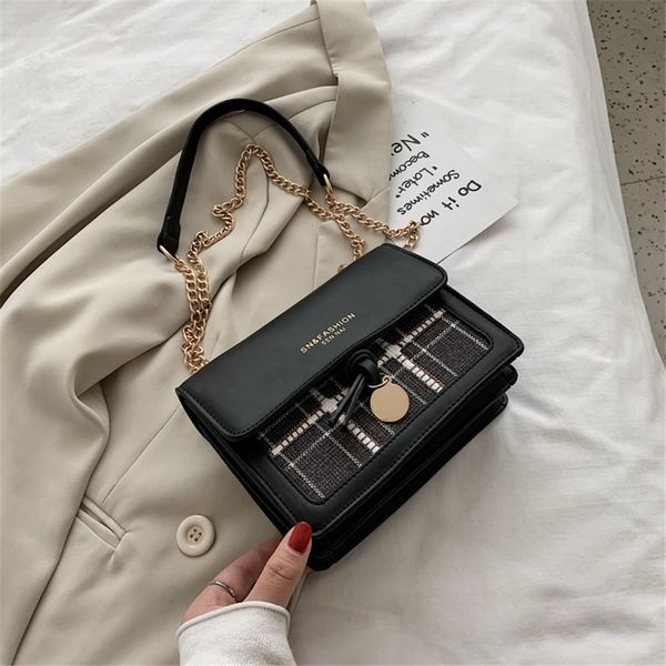 2021 luxury ladies shoulder bag stitching color personality messenger bag pu leather all-match handbag designer simple wallet
2021 luxury ladies shoulder bag stitching color personality messenger bag pu leather all-match handbag designer simple wallet