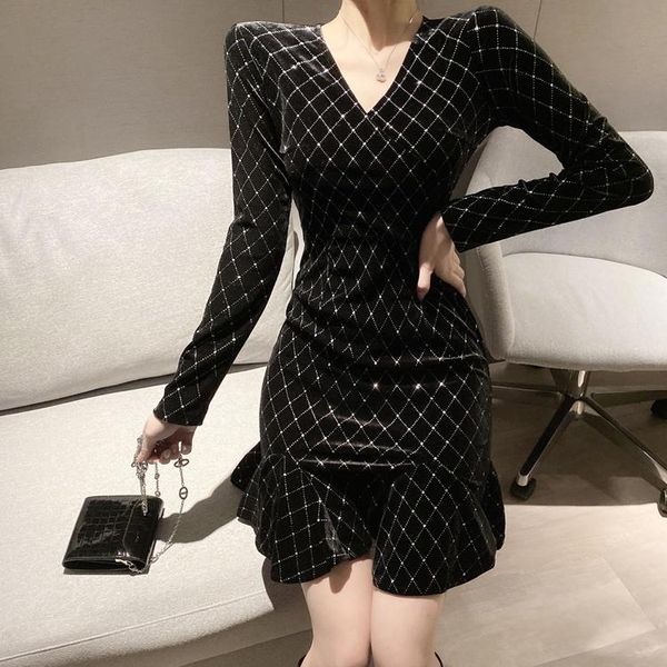 casual dresses vintage style plaid v-neck empire ruffles long sleeve dress elegant black a-line moda feminina women's clothing, Black;gray
casual dresses vintage style plaid v-neck empire ruffles long sleeve dress elegant black a-line moda feminina women's clothing, Black;gray