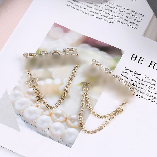 d family chain brooch punk style metal letters accessories women's elegant dress temperament decorative pin, Gray
d family chain brooch punk style metal letters accessories women's elegant dress temperament decorative pin, Gray