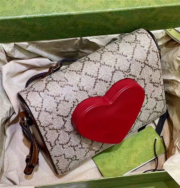 women fashion cross body messenger bag luxurys designers bags ladies big red heart pattern shoulder handbag flap elegant valentine's da
women fashion cross body messenger bag luxurys designers bags ladies big red heart pattern shoulder handbag flap elegant valentine's da