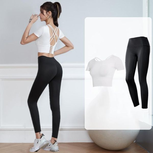 yoga outfit 2021 gym clothing set women fitness sports suits quick dry running workout training sportswear with chest padded
yoga outfit 2021 gym clothing set women fitness sports suits quick dry running workout training sportswear with chest padded
