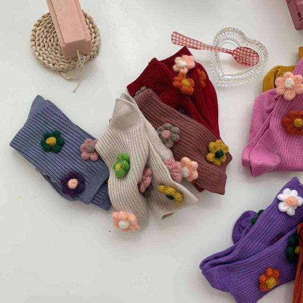 wang xiaozhen' flower in autumn and winter mercerized cotton versatile medium tube vertical bar women' socks, Red;black
wang xiaozhen' flower in autumn and winter mercerized cotton versatile medium tube vertical bar women' socks, Red;black