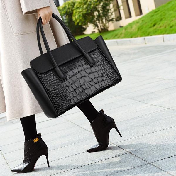 evening bags tote for women 2021 fashion large-capacity lady handbag wild casual crocodile pattern bag purses sac a main femme
evening bags tote for women 2021 fashion large-capacity lady handbag wild casual crocodile pattern bag purses sac a main femme
