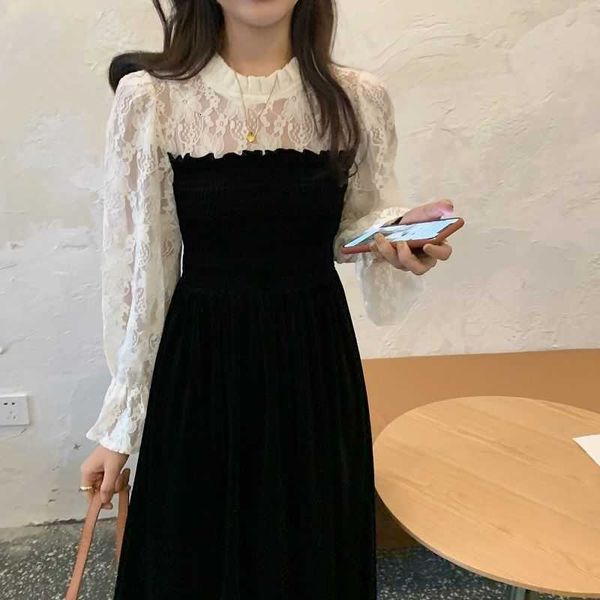 spring and autumn 2021 french lace cut-out splicing sleeve waist closing golden veet drs long skirt, Black;gray
spring and autumn 2021 french lace cut-out splicing sleeve waist closing golden veet drs long skirt, Black;gray