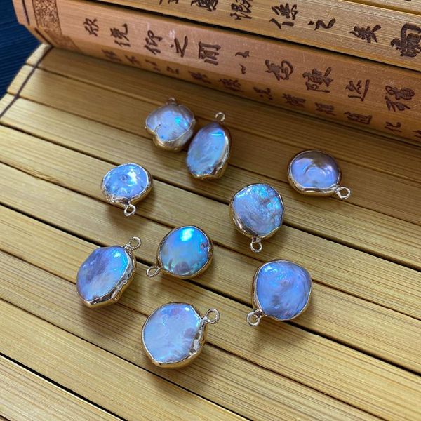 charms natural freshwater shell pendant white irregular shape creation fashion jewelry accessories exquisite gift wholesale, Bronze;silver
charms natural freshwater shell pendant white irregular shape creation fashion jewelry accessories exquisite gift wholesale, Bronze;silver