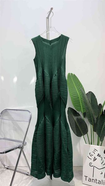 casual dresses pleated dress 2021 summer sleeveless flower bud dress long plus size korean style aesthetic causal clothes ezs1, Black;gray
casual dresses pleated dress 2021 summer sleeveless flower bud dress long plus size korean style aesthetic causal clothes ezs1, Black;gray
