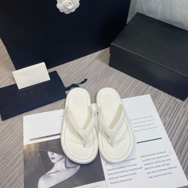 luxury 2021 popular ancient chinese character slippers for men and women size 35-45, Black
luxury 2021 popular ancient chinese character slippers for men and women size 35-45, Black