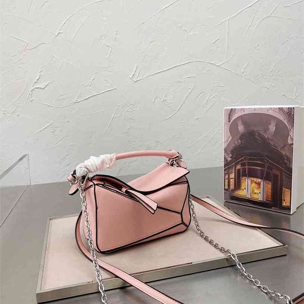 2021 luojia mini puzzle mini solid color geometric bag lovely small chain shoulder strap luxuryss designerss yw
2021 luojia mini puzzle mini solid color geometric bag lovely small chain shoulder strap luxuryss designerss yw