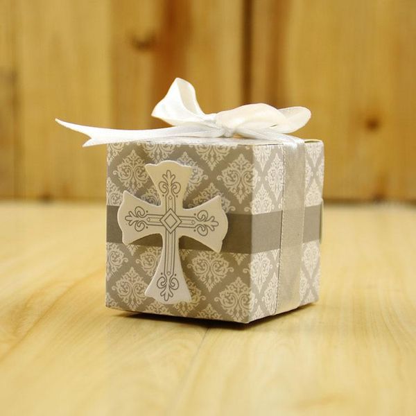 gift wrap 100pcs/lot european cross candy box wedding bag christmas festival birthday party bags packing decoration
gift wrap 100pcs/lot european cross candy box wedding bag christmas festival birthday party bags packing decoration