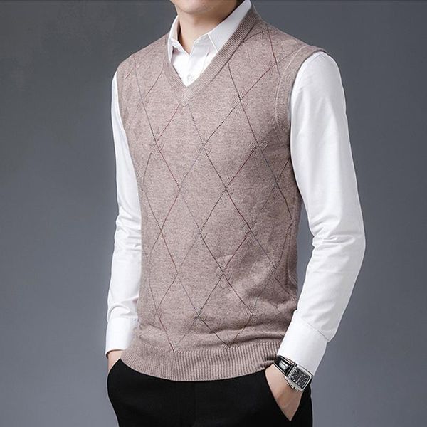 men's vests 2021 arrivals casual slim fit v-neck rhombus knitwear sleeveless pullover sweater vest male korean clothes, Black;white
men's vests 2021 arrivals casual slim fit v-neck rhombus knitwear sleeveless pullover sweater vest male korean clothes, Black;white