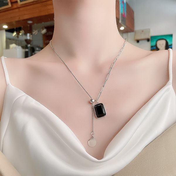 chaosheng s925 sterling silver splicing black double-sided necklace, light luxury, minority design, cool style, versatile trendy girl
chaosheng s925 sterling silver splicing black double-sided necklace, light luxury, minority design, cool style, versatile trendy girl