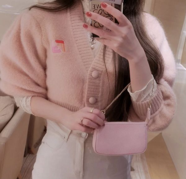 Designer Women Bag Summer Color Embossing Crossbodyf unctional classic Hanbags Designers Pochette Accessoires Clutch Mini Bags Ladies Purs
Designer Women Bag Summer Color Embossing Crossbodyf unctional classic Hanbags Designers Pochette Accessoires Clutch Mini Bags Ladies Purs