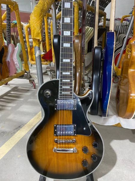 electric guitar vintage sunburst color chrome hardware rosewood fingerboard mahogany body high quality
electric guitar vintage sunburst color chrome hardware rosewood fingerboard mahogany body high quality