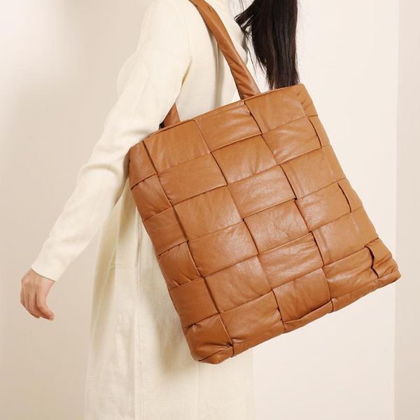 evening bags woven shopper large padded for women winter light cotton designer ladies shoulder bag knitting female tote handbag 2021
evening bags woven shopper large padded for women winter light cotton designer ladies shoulder bag knitting female tote handbag 2021