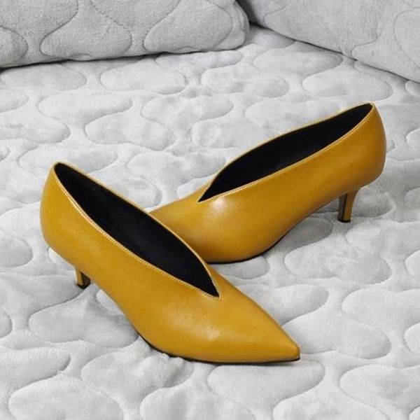 dress shoes 2021 autumn pointed v-port high heel women fashion heels suede mid black ladies
dress shoes 2021 autumn pointed v-port high heel women fashion heels suede mid black ladies