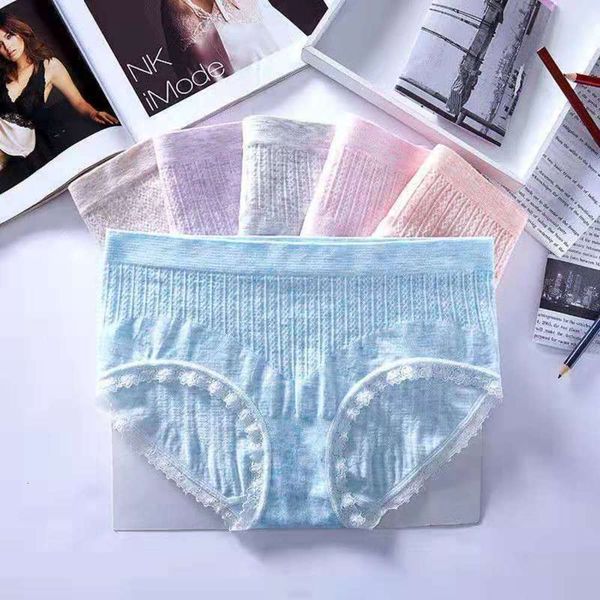 colored cotton medium low waist color briefs lace girl comfort, Black;pink
colored cotton medium low waist color briefs lace girl comfort, Black;pink