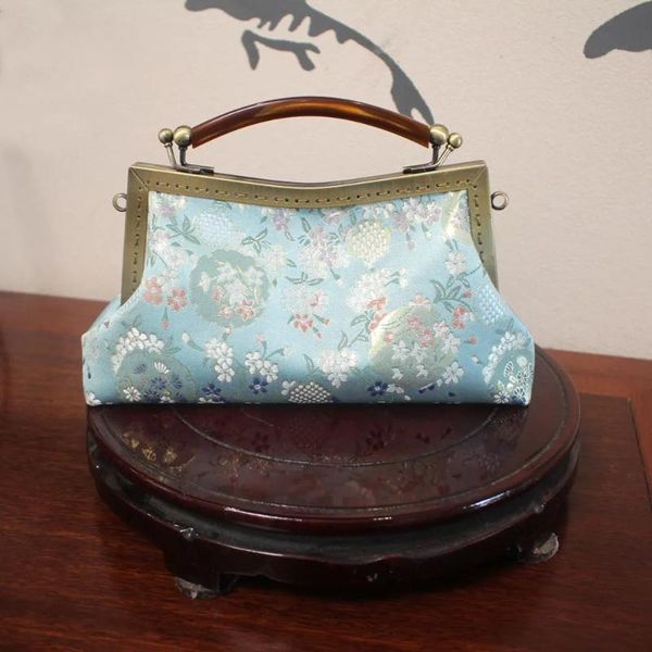 evening bags vintage pure handmade chain shell lock women shoulder crossbody bag 2021 women's handbags purses
evening bags vintage pure handmade chain shell lock women shoulder crossbody bag 2021 women's handbags purses