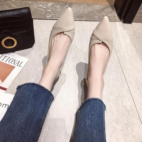 dress shoes fashion italian ladies low heel yellow office women pointed toe black heels female woman pumps chaussure femme
dress shoes fashion italian ladies low heel yellow office women pointed toe black heels female woman pumps chaussure femme