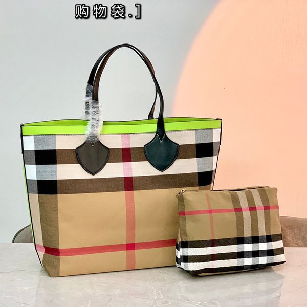handbag 2021 spring and summer plaid canvas tote bag large capacity mommy single shoulder
handbag 2021 spring and summer plaid canvas tote bag large capacity mommy single shoulder