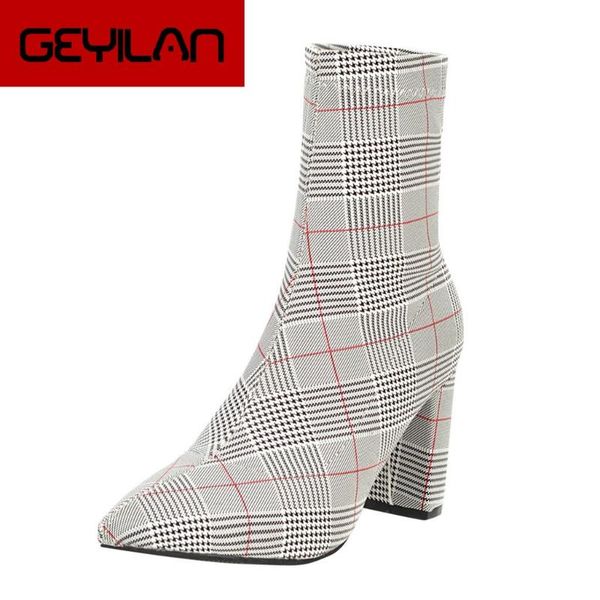 boots heel for women plaid slip on ankle bare shoes casual winter autumn short boot large size, Black
boots heel for women plaid slip on ankle bare shoes casual winter autumn short boot large size, Black