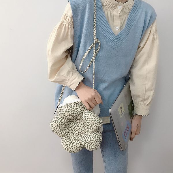 fashion women small handbag messenger bags lovely ladies polyester shoulder bag flower shaped crossbody bags sac a main femme l0
fashion women small handbag messenger bags lovely ladies polyester shoulder bag flower shaped crossbody bags sac a main femme l0