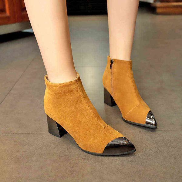 metal decoration women boots black shoes woman pointed toe square high heels winter boots zipper ankle boots zapatos mujer y1105
metal decoration women boots black shoes woman pointed toe square high heels winter boots zipper ankle boots zapatos mujer y1105